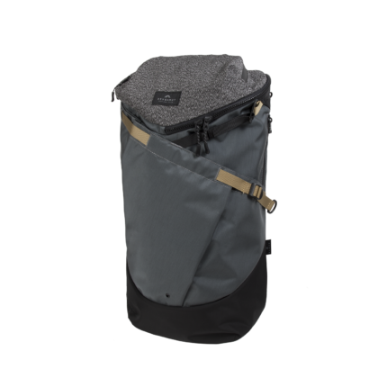 Dynamic Large Shield Series Backpack